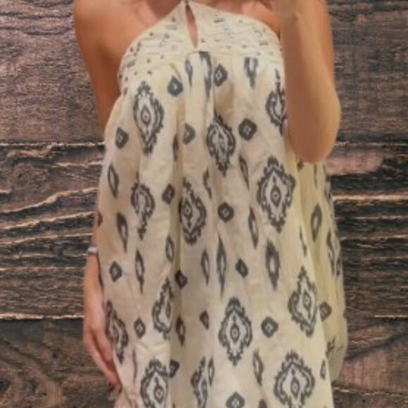 Zara Dresses & Skirts - ZARA Printed halter dress SIZE M 0881/315/080